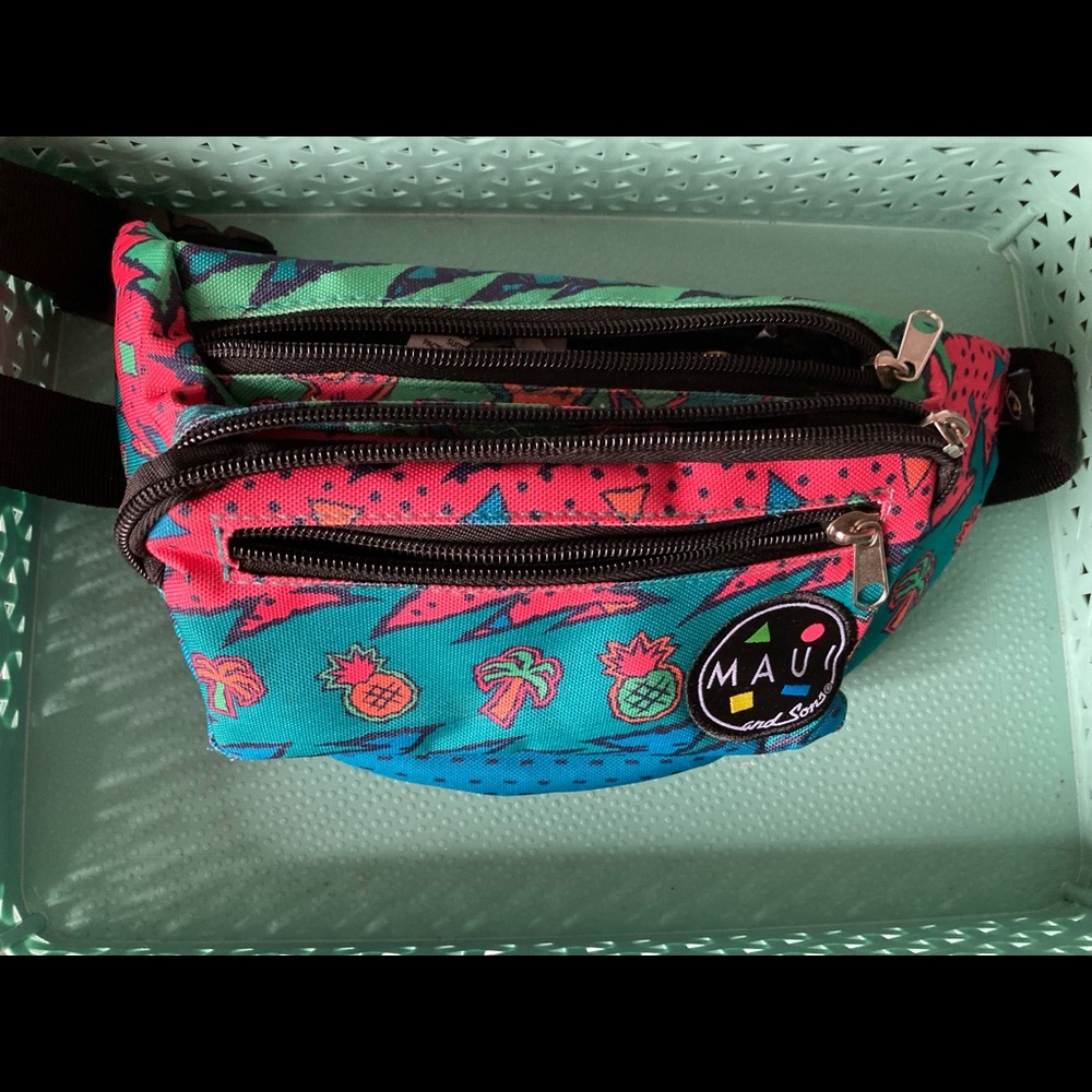 Maui and sons Fanny pack! Only used once, but has a very vintage 90’s look.